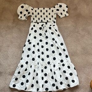 Petal + Pup polka dot 2 piece skirt and top size 4 stretchy!